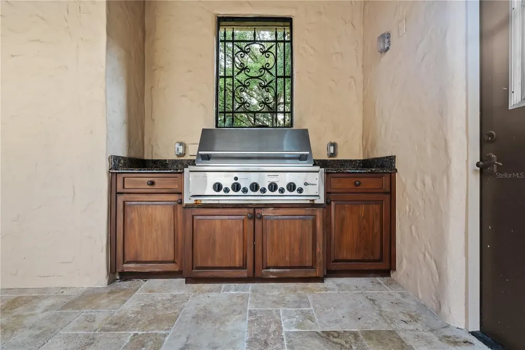 9841 Covent Garden Drive Orlando FL 32827