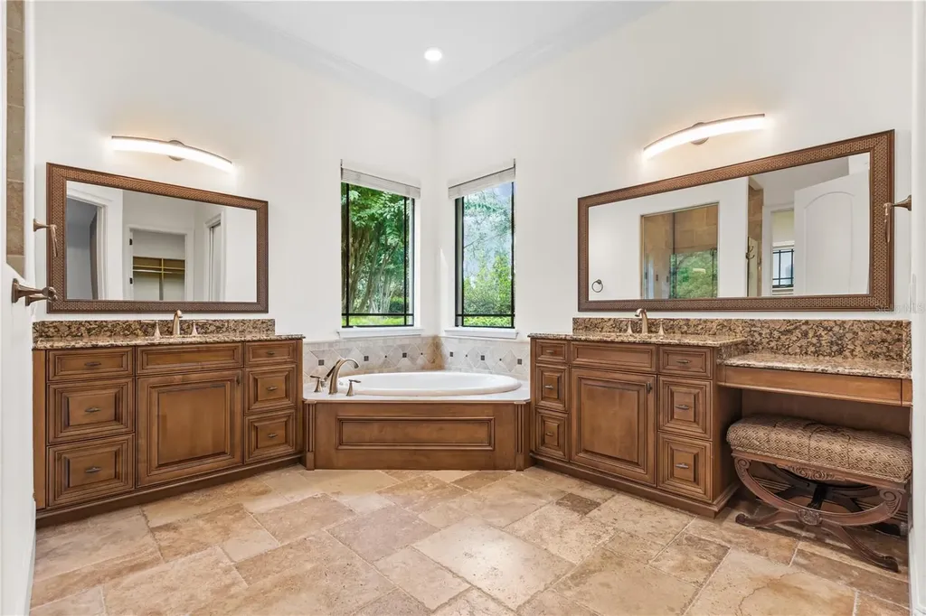 9841 Covent Garden Drive Orlando FL 32827