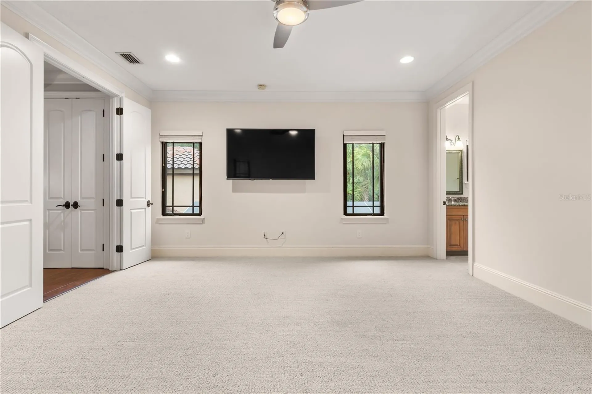 9841 Covent Garden Drive Orlando FL 32827