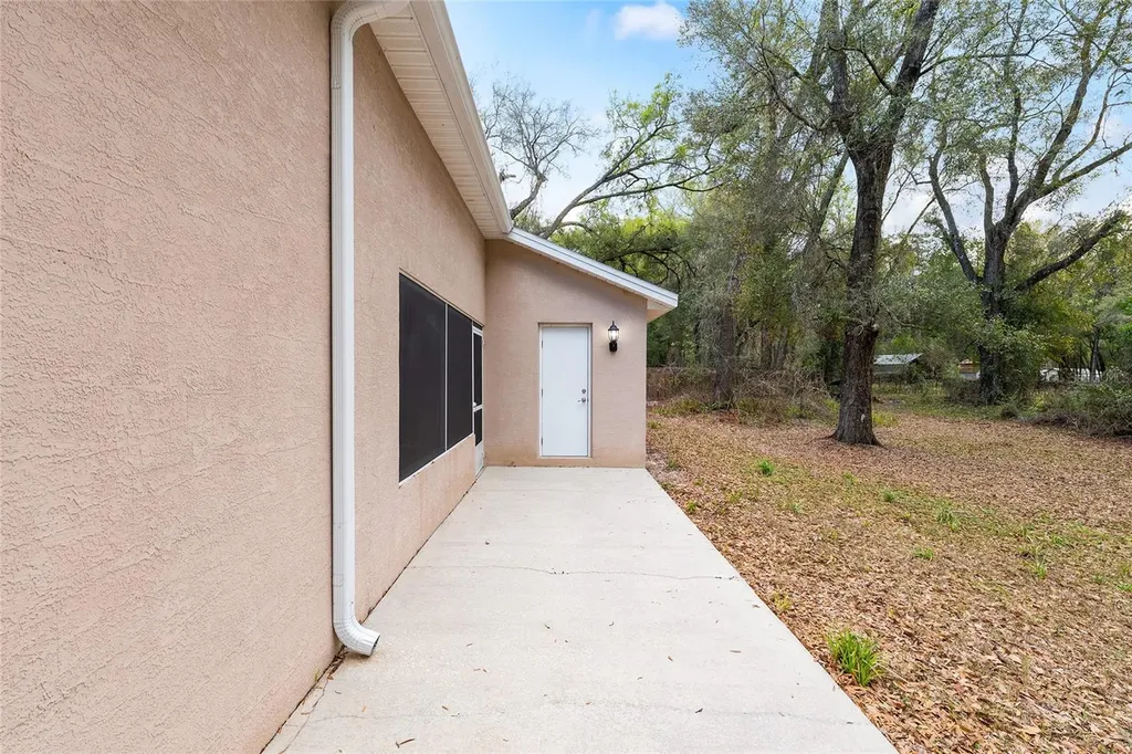 14650 SE 1st Avenue Road Summerfield FL 34491