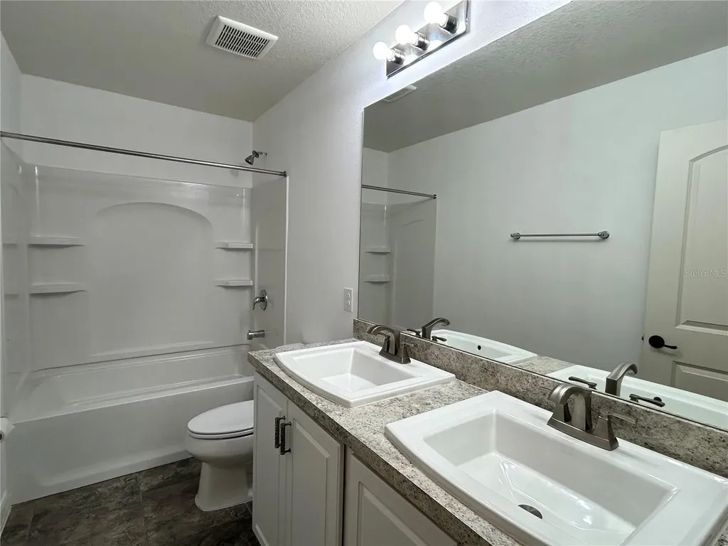 10638 Aldo Moro Drive Wimauma FL 33598