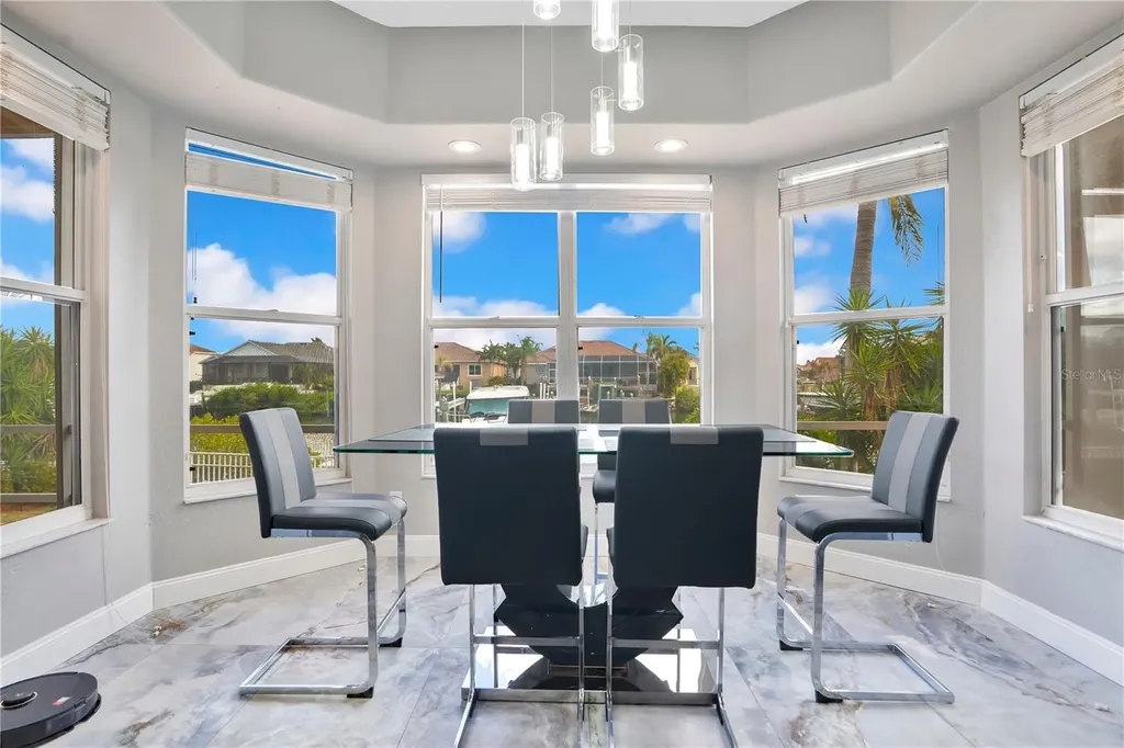 934 Symphony Isles Boulevard Apollo Beach FL 33572