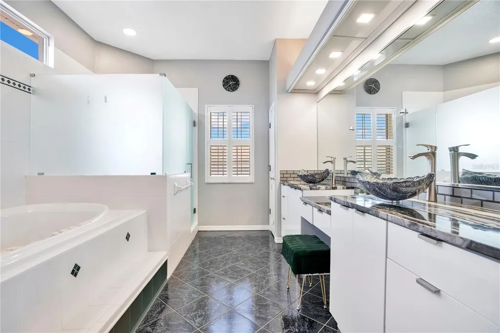 934 Symphony Isles Boulevard Apollo Beach FL 33572