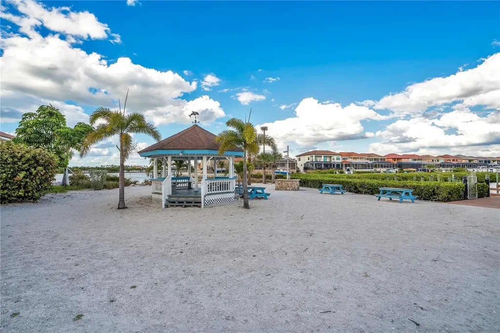 934 Symphony Isles Boulevard Apollo Beach FL 33572