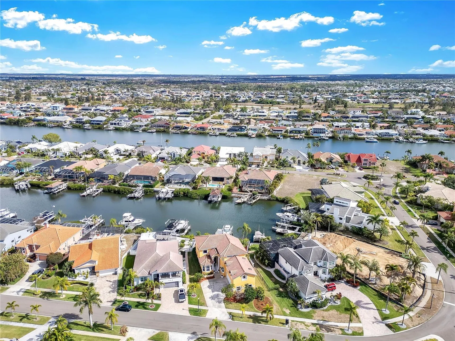 934 Symphony Isles Boulevard Apollo Beach FL 33572