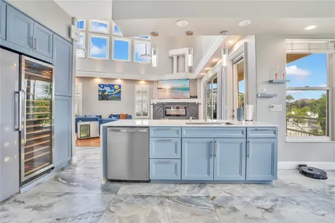 934 Symphony Isles Boulevard Apollo Beach FL 33572