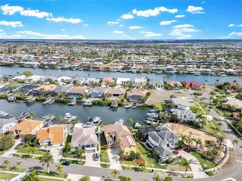 934 Symphony Isles Boulevard Apollo Beach FL 33572