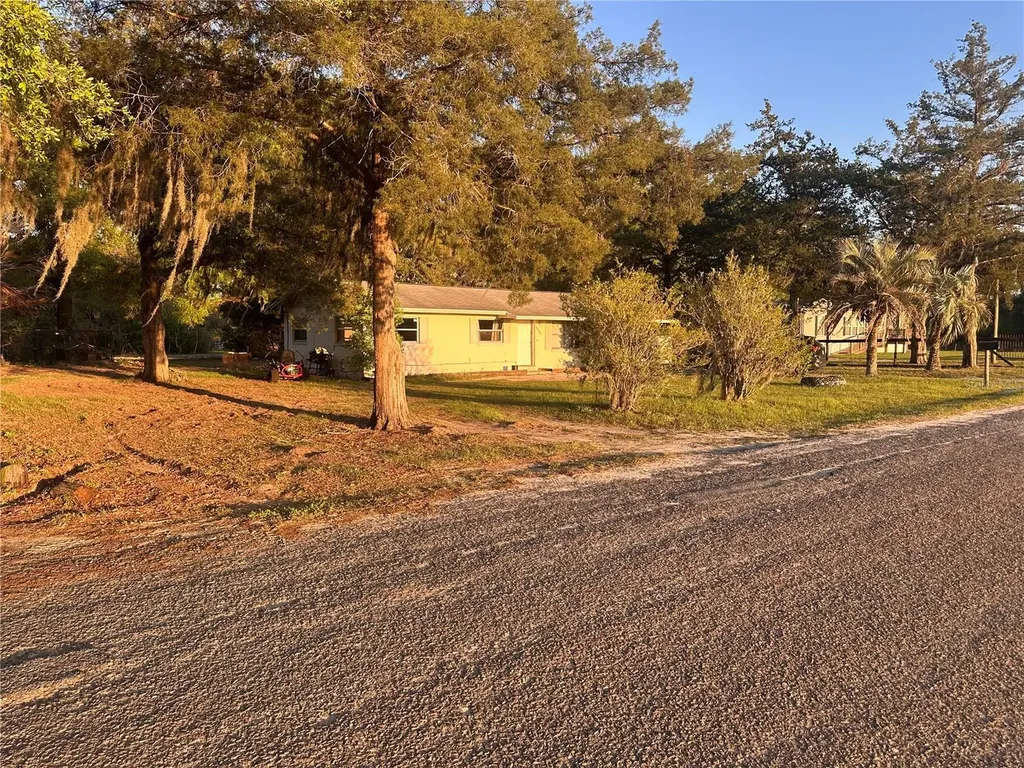 15595 NW 27th Avenue Citra FL 32113