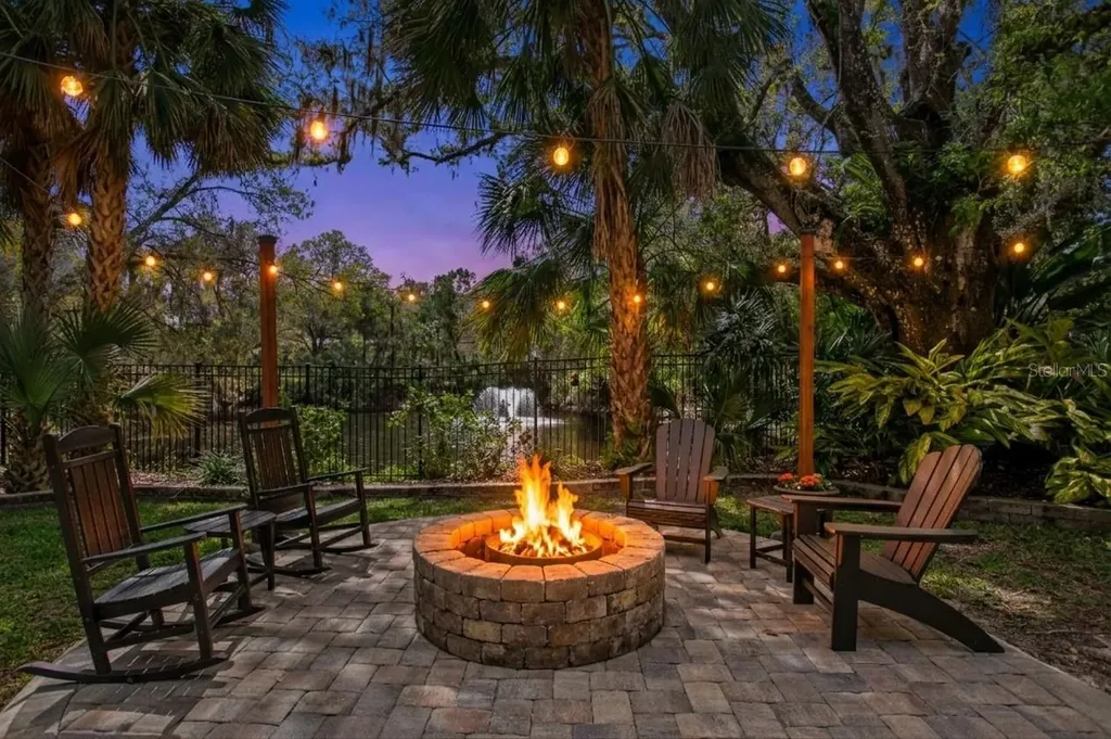 16204 Sierra De Avila Tampa FL 33613