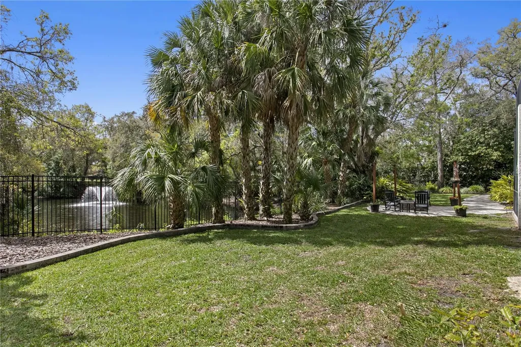 16204 Sierra De Avila Tampa FL 33613