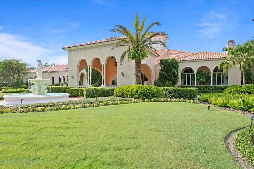 16204 Sierra De Avila Tampa FL 33613
