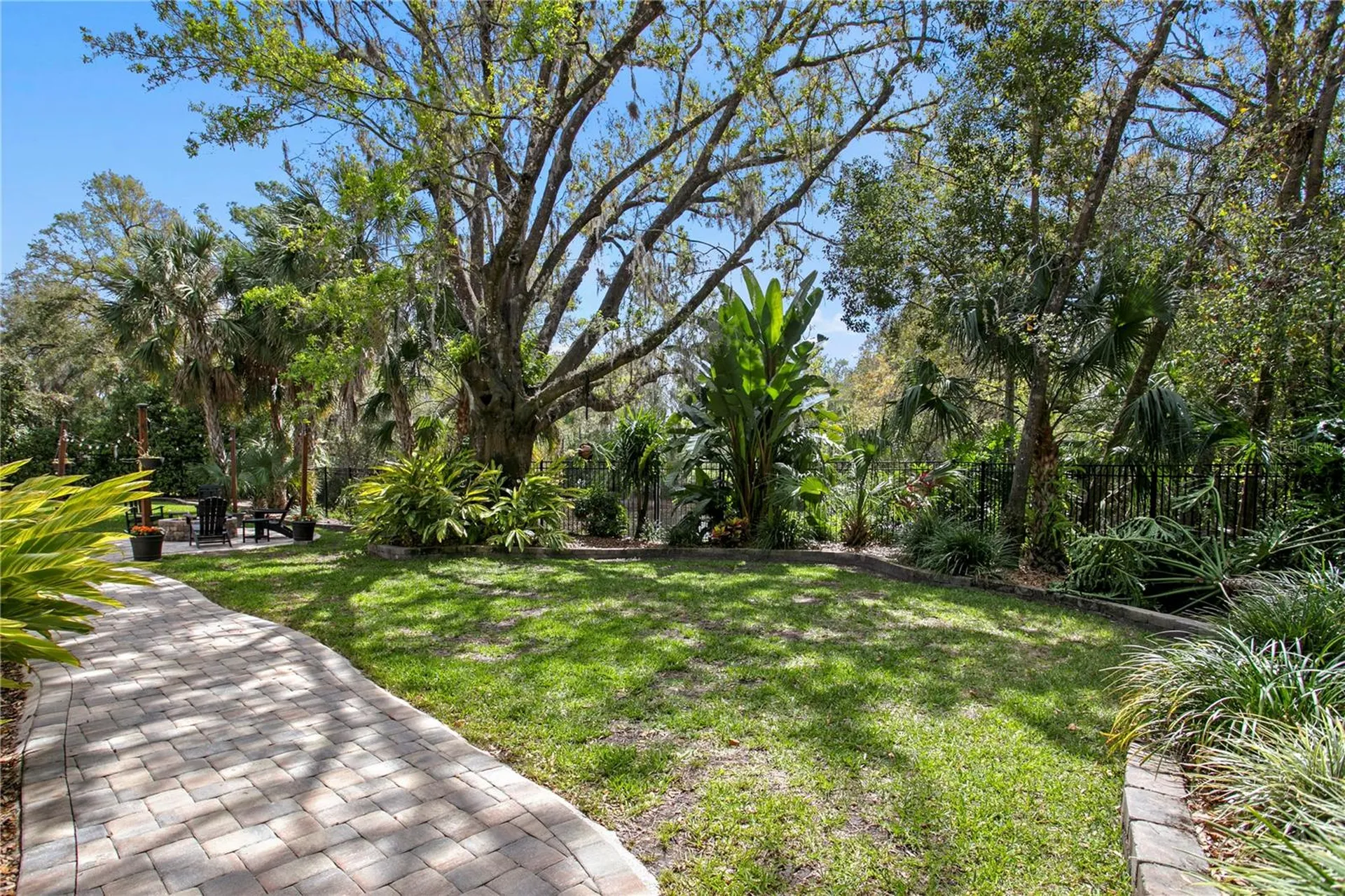 16204 Sierra De Avila Tampa FL 33613