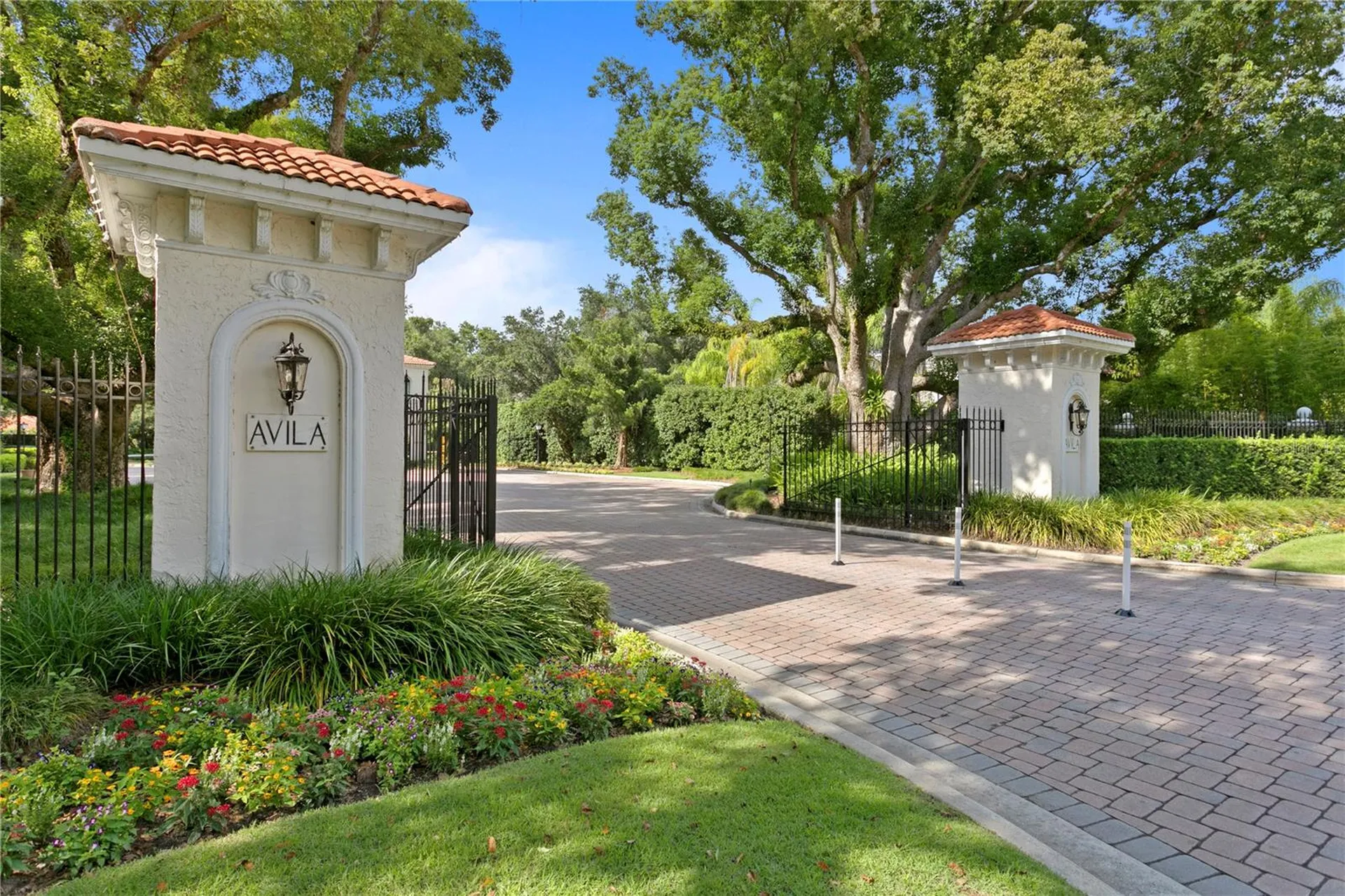 16204 Sierra De Avila Tampa FL 33613