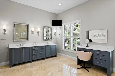 16204 Sierra De Avila Tampa FL 33613