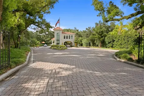 16204 Sierra De Avila Tampa FL 33613