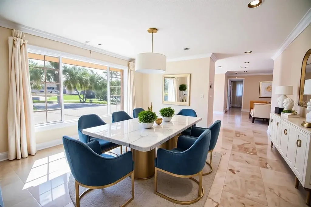 4201 45th Street S St Petersburg FL 33711