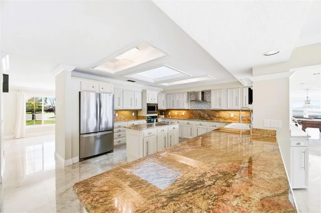 4201 45th Street S St Petersburg FL 33711