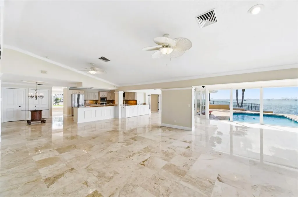 4201 45th Street S St Petersburg FL 33711