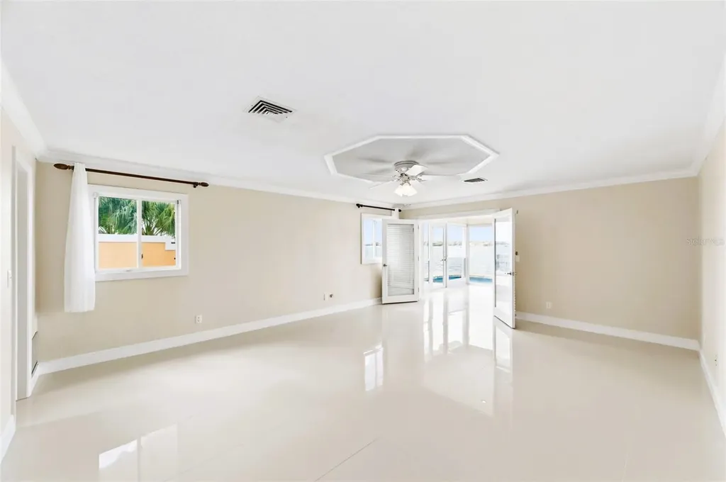 4201 45th Street S St Petersburg FL 33711