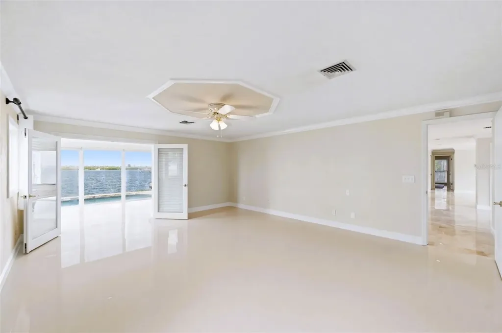 4201 45th Street S St Petersburg FL 33711
