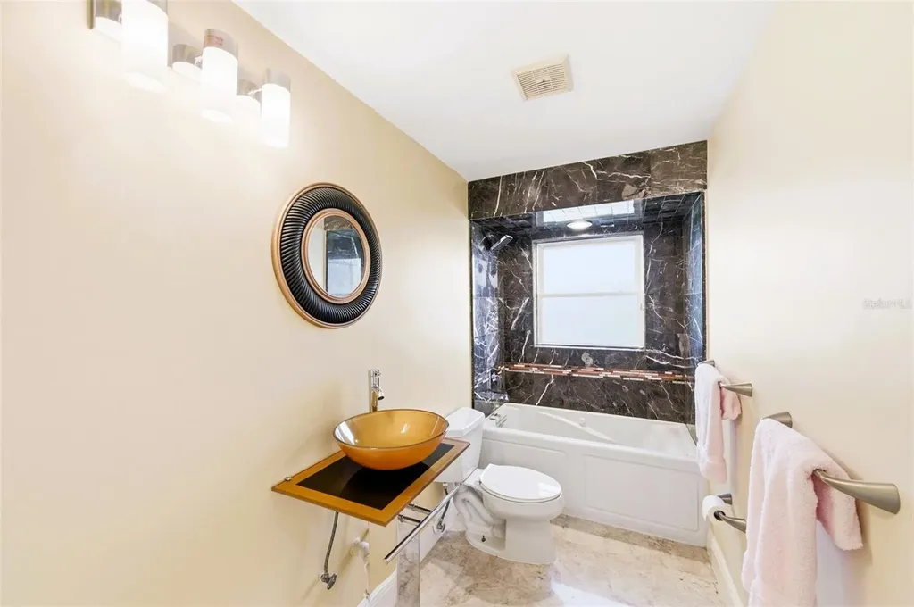 4201 45th Street S St Petersburg FL 33711