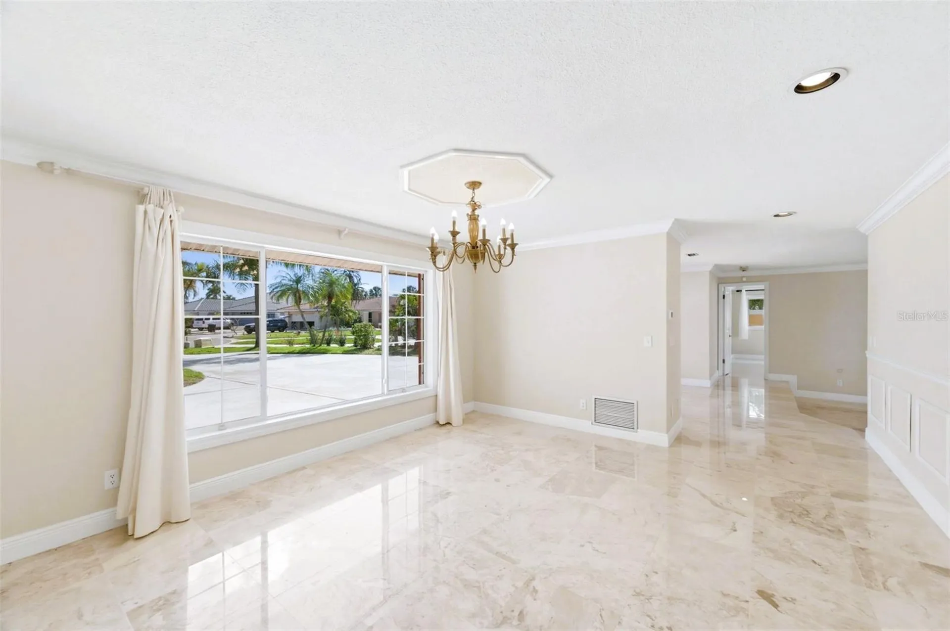 4201 45th Street S St Petersburg FL 33711