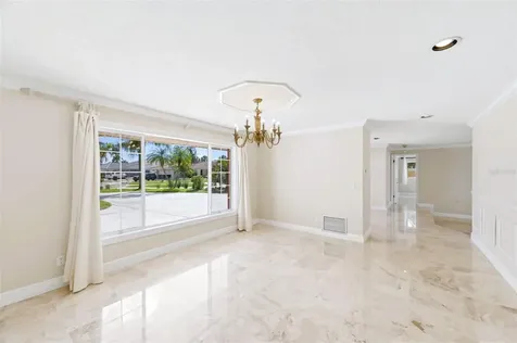 4201 45th Street S St Petersburg FL 33711