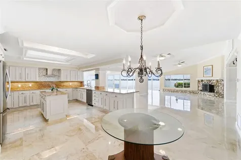 4201 45th Street S St Petersburg FL 33711