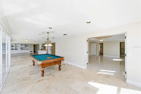 4201 45th Street S St Petersburg FL 33711