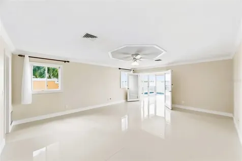4201 45th Street S St Petersburg FL 33711