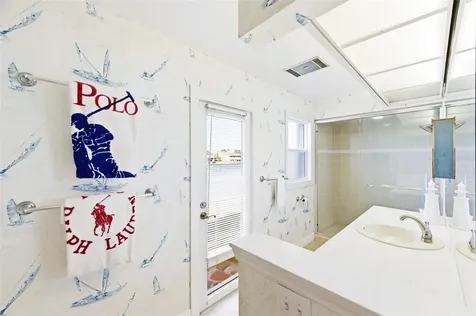 4201 45th Street S St Petersburg FL 33711
