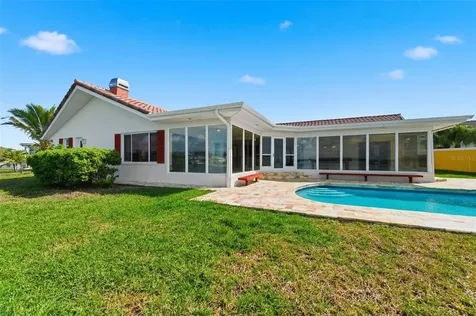 4201 45th Street S St Petersburg FL 33711
