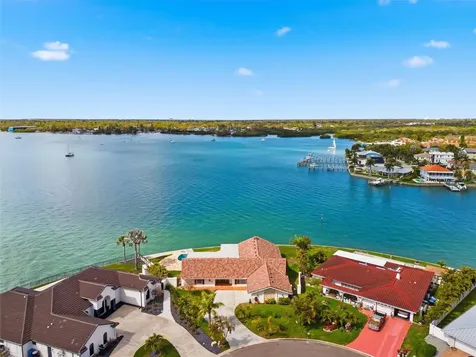 4201 45th Street S St Petersburg FL 33711