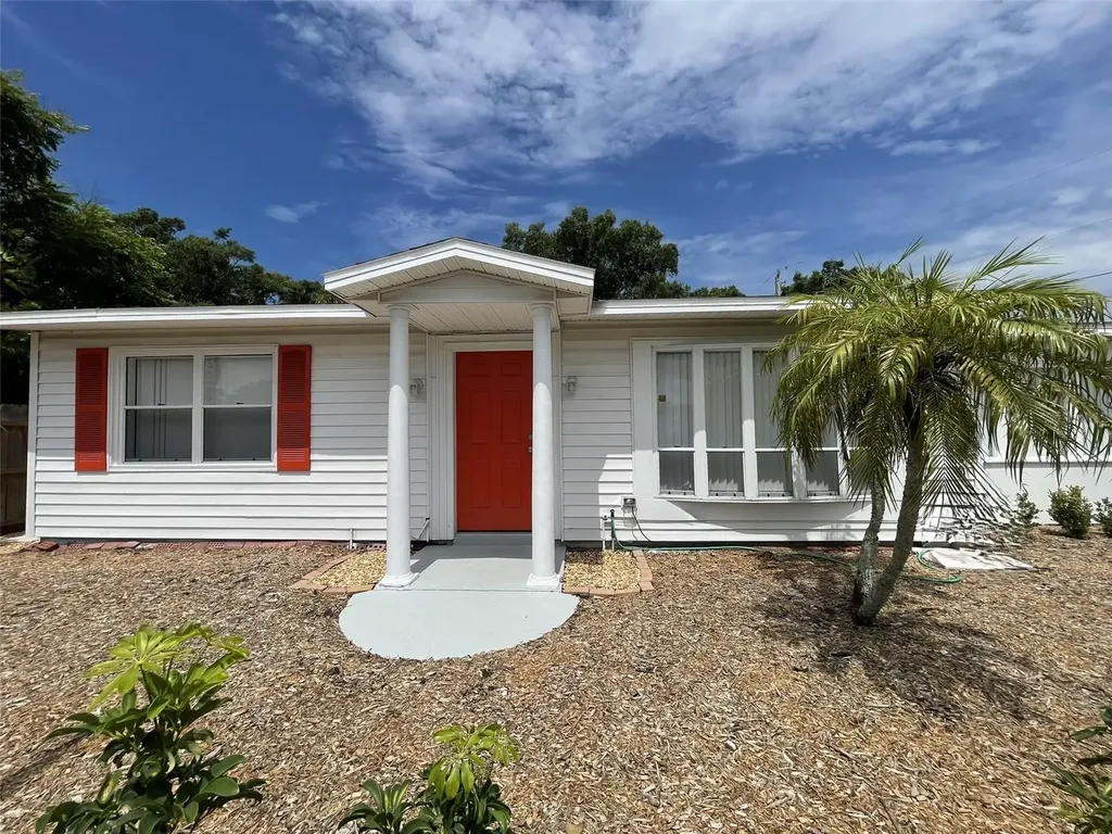828 S Tuttle Avenue Sarasota FL 34237