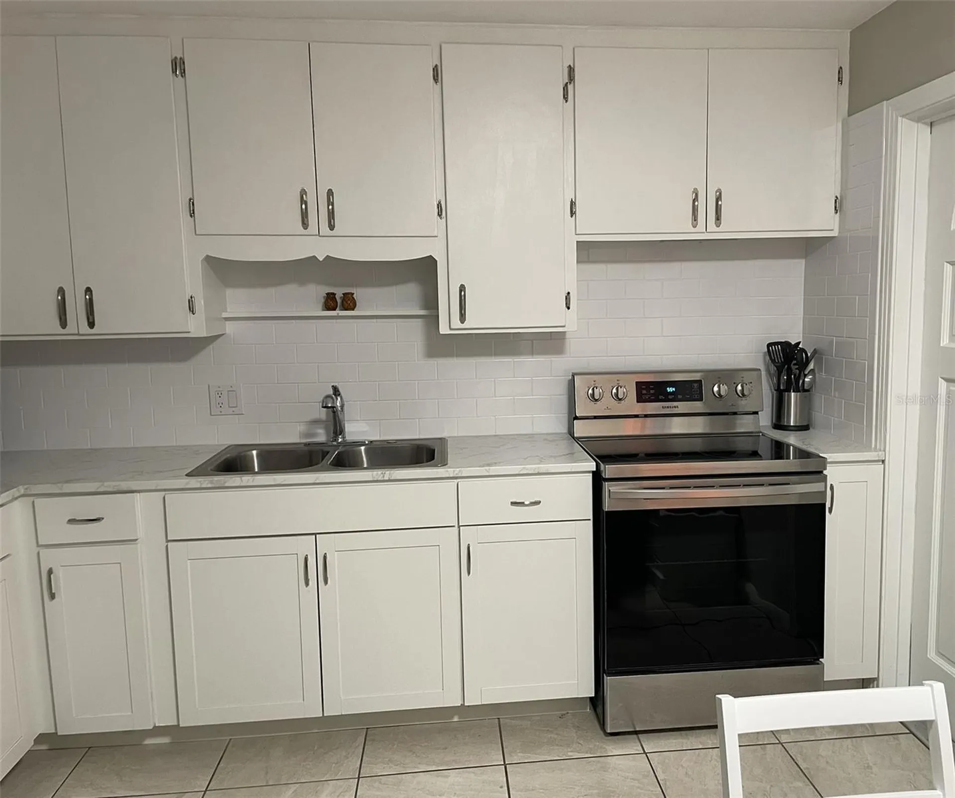 828 S Tuttle Avenue Sarasota FL 34237