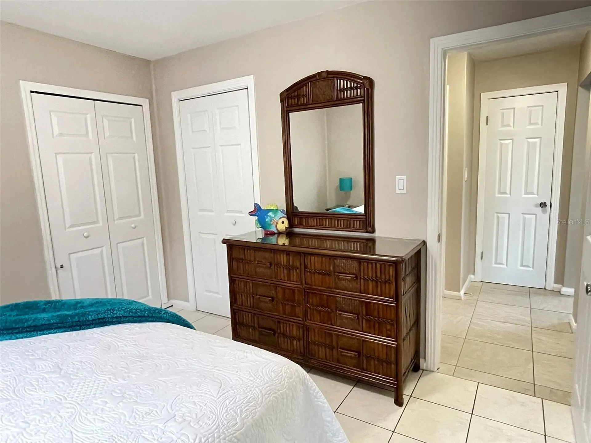 828 S Tuttle Avenue Sarasota FL 34237