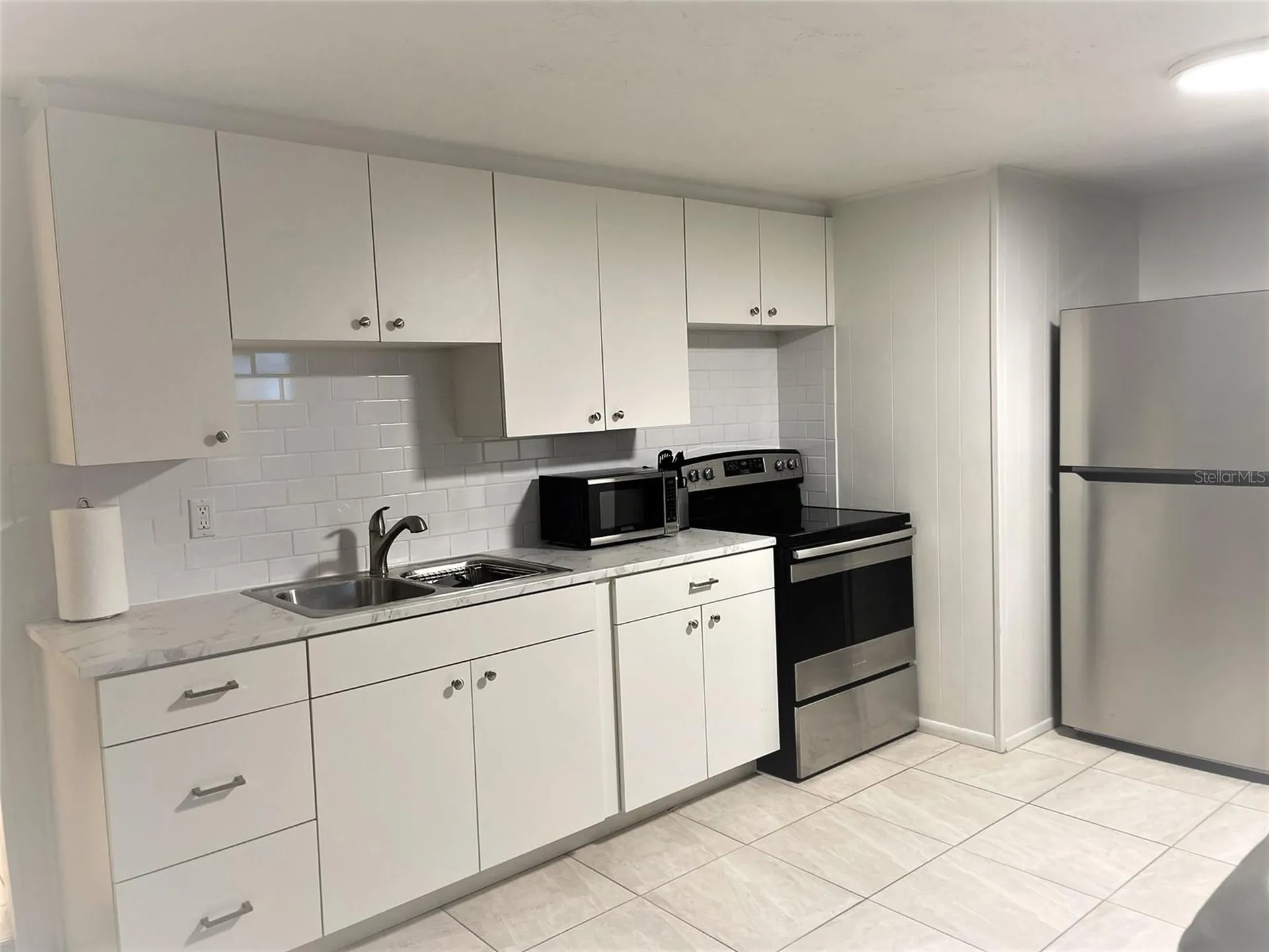 828 S Tuttle Avenue Sarasota FL 34237