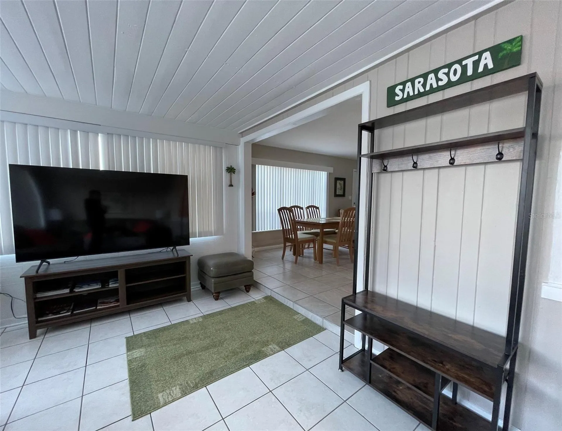 828 S Tuttle Avenue Sarasota FL 34237