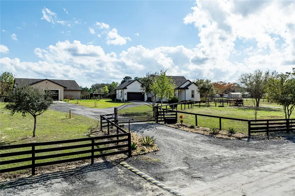 21210 Horse Ranch Road Mount Dora FL 32757