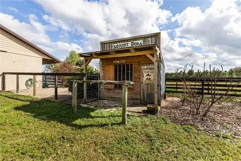 21210 Horse Ranch Road Mount Dora FL 32757