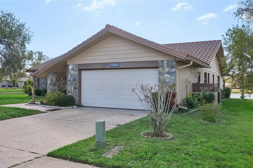 10660 41st Court N Clearwater FL 33762