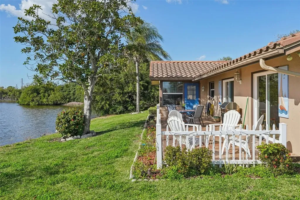 10660 41st Court N Clearwater FL 33762