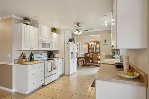 10660 41st Court N Clearwater FL 33762