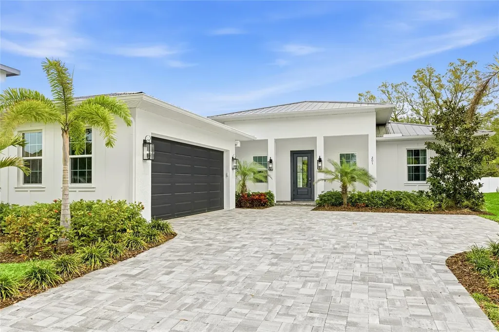 201 S Shade Avenue Sarasota FL 34237
