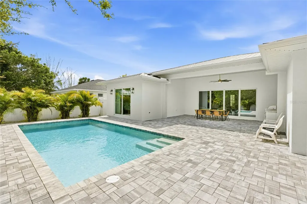 201 S Shade Avenue Sarasota FL 34237