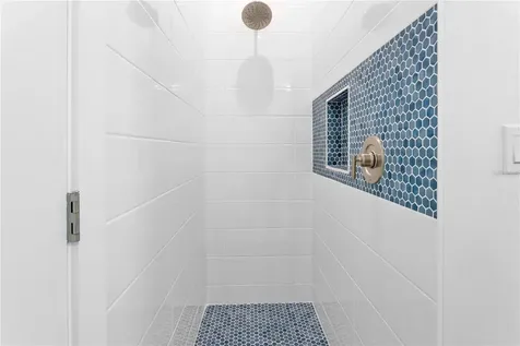 201 S Shade Avenue Sarasota FL 34237