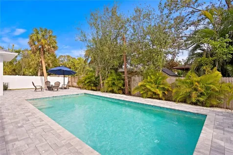 201 S Shade Avenue Sarasota FL 34237