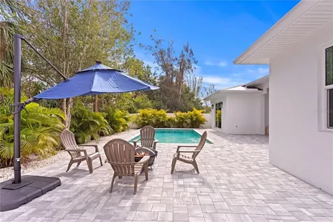 201 S Shade Avenue Sarasota FL 34237