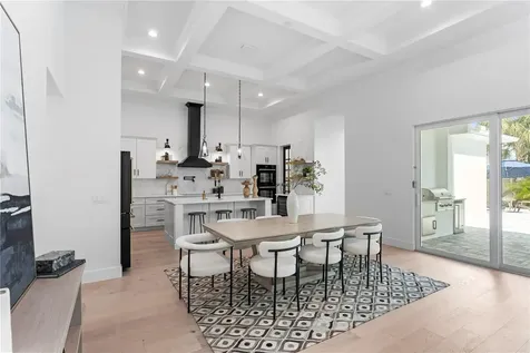 201 S Shade Avenue Sarasota FL 34237