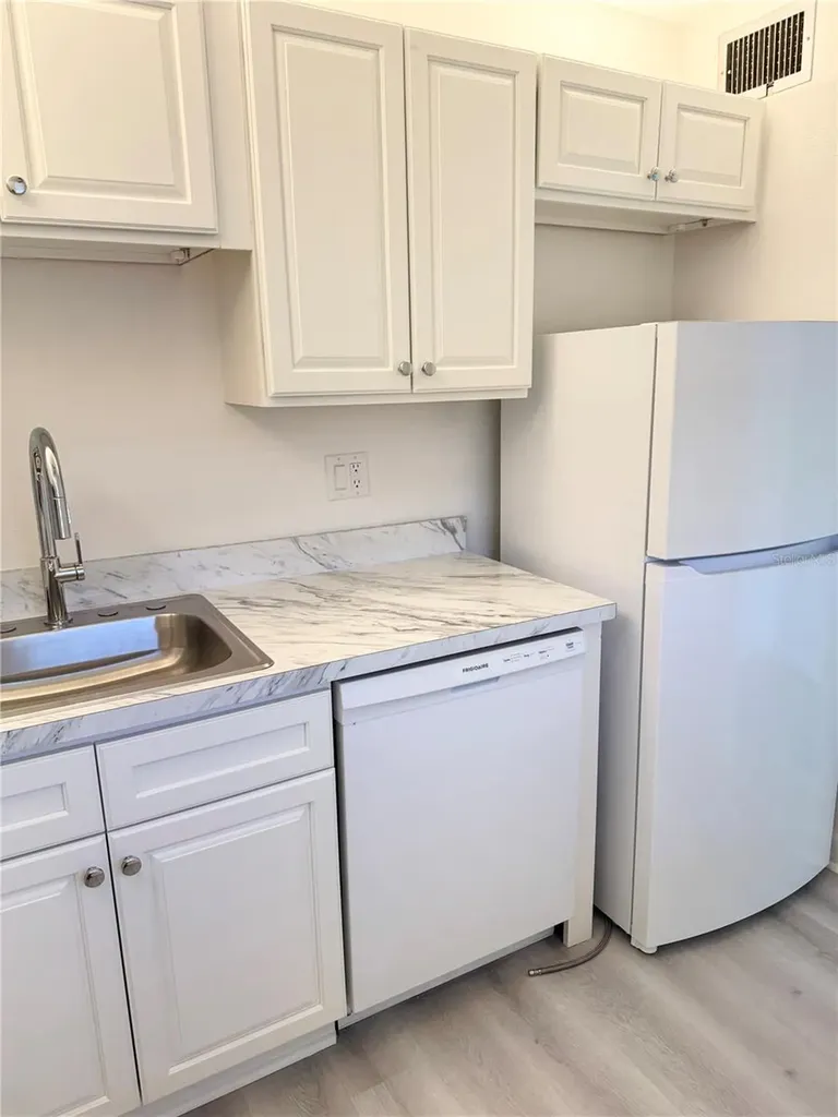 7425 Bay Island Drive S South Pasadena FL 33707